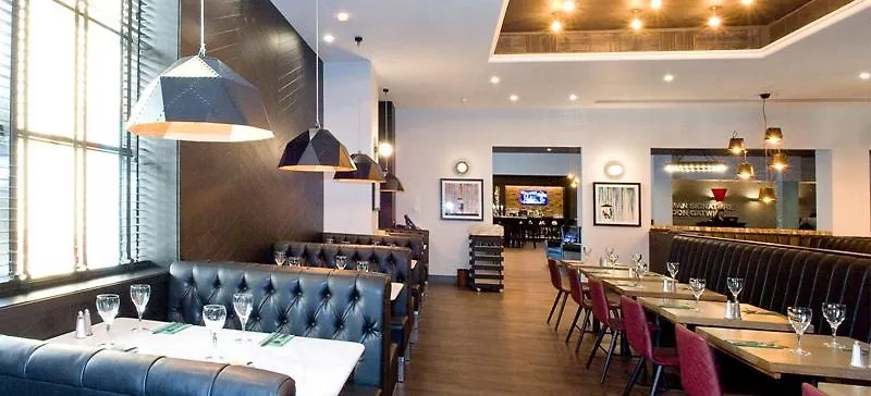 Sandman Signature London Gatwick Hotel Crawley