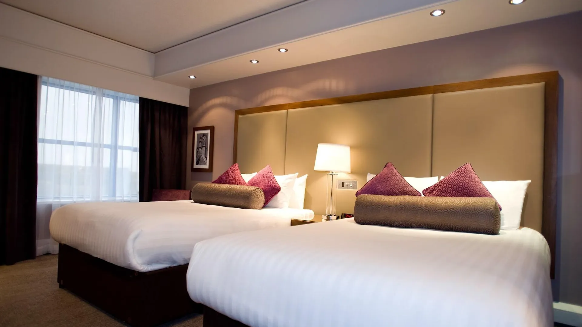Sandman Signature London Gatwick Hotel Crawley