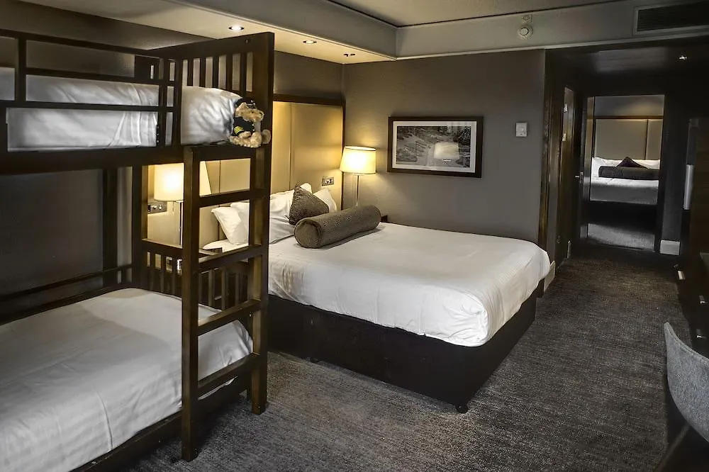Sandman Signature London Gatwick Hotel Crawley  4*, Crawley (West Sussex)
