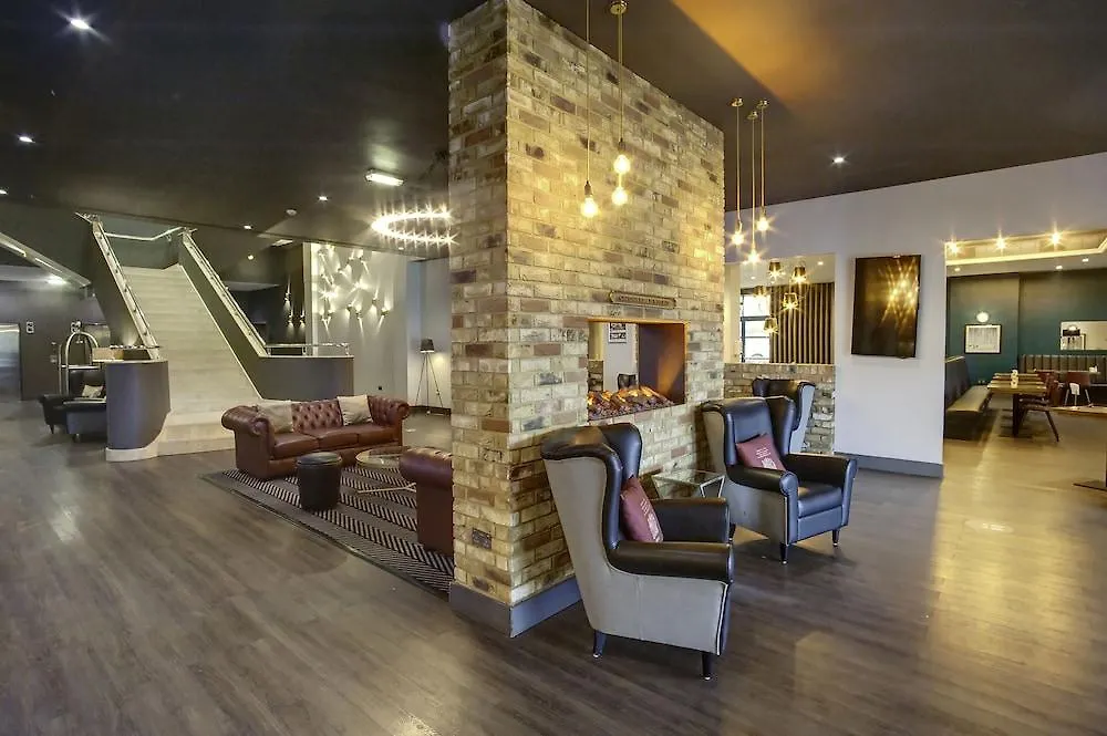 Sandman Signature London Gatwick Hotel Crawley