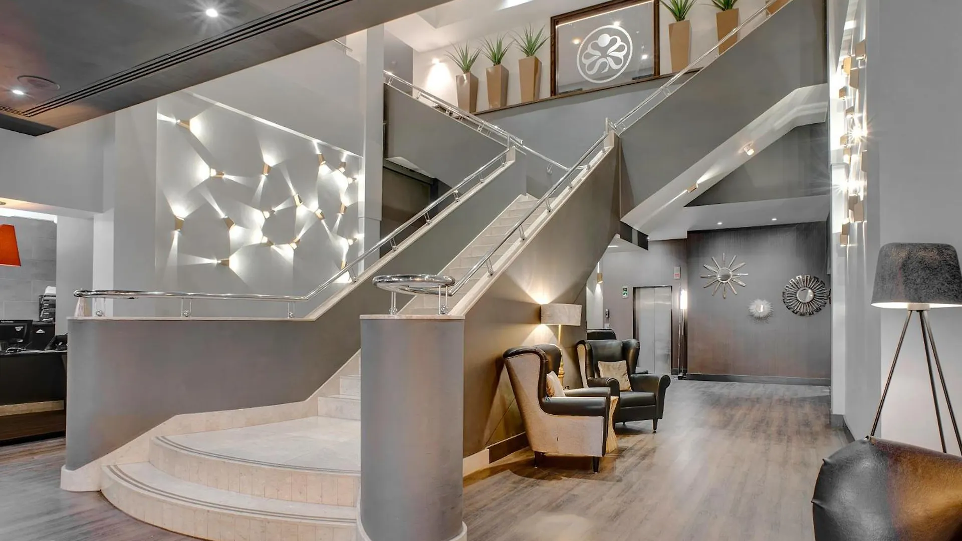 Sandman Signature London Gatwick Hotel Crawley