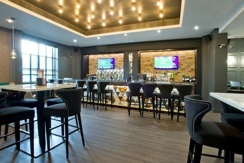 Sandman Signature London Gatwick Hotel Crawley  4*, Crawley (West Sussex)