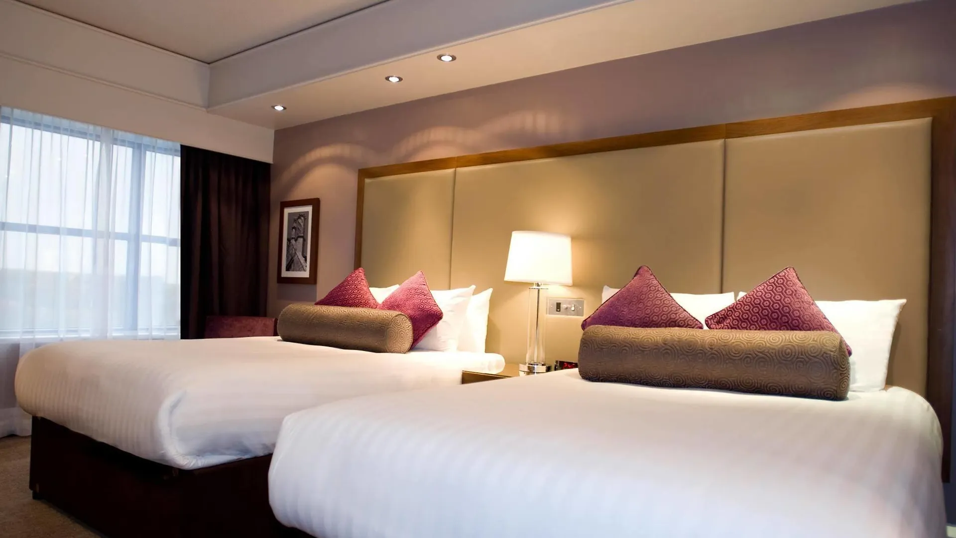 Sandman Signature London Gatwick Hotel Crawley